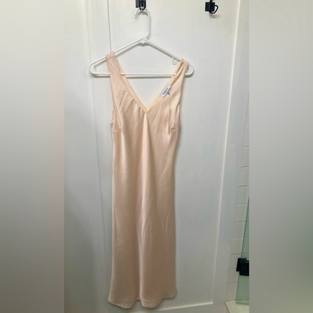 Gilli S Silky Cream midi v-neck v-back tank dress